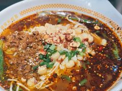 -呼啦面馆·头牌豌杂面(爱琴海店)
