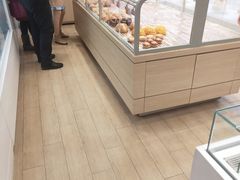 面包甜点陈列柜-好利来(新华店)
