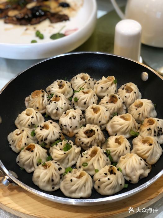 丰泽园饭店(亚运村店)-拇指生煎包-菜-拇指生煎包图片-北京美食-大众