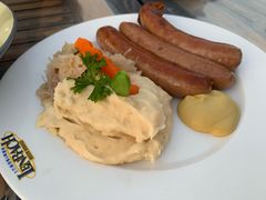-LENBACH兰巴赫西餐啤酒坊(大连东港店)