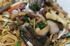 Hangzhou Stir-Fried Eel Noodles