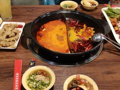 -签多多串串香火锅