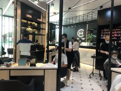 -HAIR CORNER