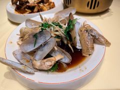 -嗨辣小聚·盘锦河蟹·海鲜烧烤龙虾(盘锦十年好店)