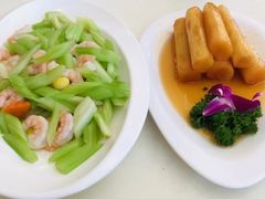 -鑫巴蜀小镇 · 水煮鱼专研店(玉桥店)