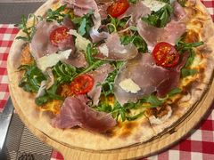 意式帕尔玛火腿披萨-自然食集西餐厅(泰晤士小镇店)