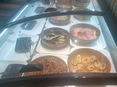 -尚品海鲜肥牛自助火锅(湖明店)
