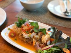 -Chom Cafe and Restaurant