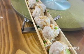 Bamboo Steamed Homemade Pork Balls