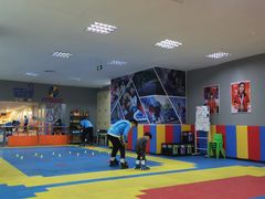 -米高轮滑·自由式轮滑·速桩·滑板(锦辉店)