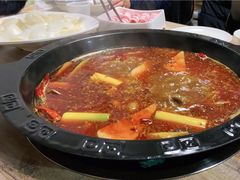 -靓靓蒸虾(恩施新天地店)