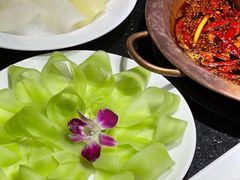 -山城鼎重庆老火锅(西安钟楼店)