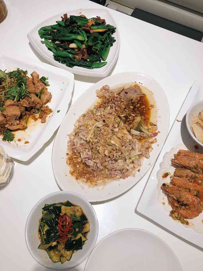 至潮餐厅(保利克洛维店)-"是茶餐厅.炒菜一般,环境还行.贵.