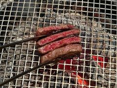 -铭牛烧肉·和牛海鲜自助(高新月牙湖店)