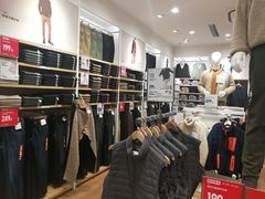 -优衣库(哈尔滨香坊万达广场店)