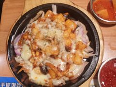 -肥肥虾庄·金牌油焖大虾(杨园滨江时代walk店)