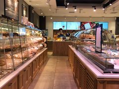 面包甜点陈列柜-巴黎贝甜(龙之梦购物中心虹口店)