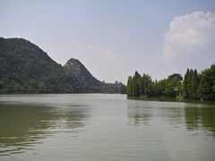 -星湖旅游景区七星岩