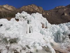 -大平台龙居瀑布旅游区