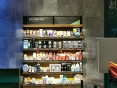 -星巴克(杭州临平银泰城B1店)
