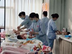 点击看大图 婴儿服务-爱玛家国际母婴月子会所(电力大厦店)