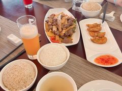 -亚龙湾老厨房·海南家常味