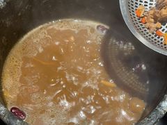 野生菌石锅土鸡-蘑界·野生菌火锅(深业上城店)