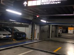 -万象城-停车场