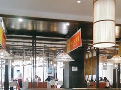 -阿瓦山寨·湘菜现炒·剁椒鱼头王(咸阳总店)
