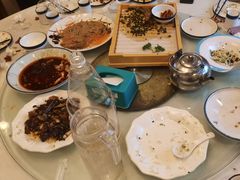 -鑫巴蜀小镇 · 水煮鱼专研店(玉桥店)