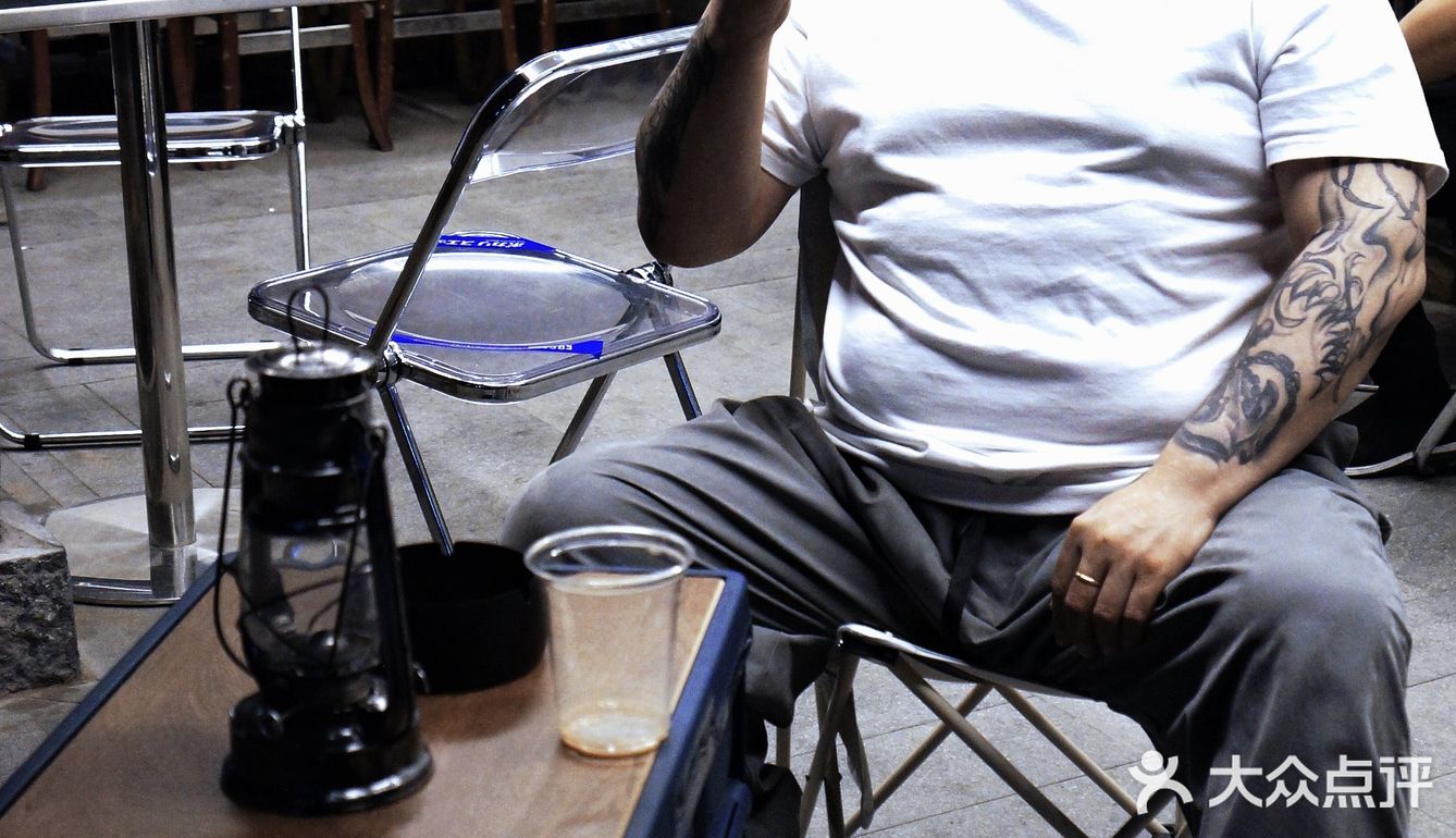 潮流时尚与民国复古情调融合且处处体现济南元素的咖啡店☕️