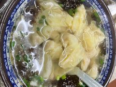 -无名氏宵夜小摊(祝家三姐妹馄饨店)