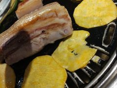 -唯成•韩国炭火烤肉 유성고기