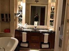 -广州富力丽思卡尔顿酒店