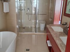 -兴芮温泉度假区