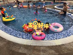 -三岔湖环球融创天堂洲际酒店水乐园