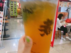 -沪上阿姨·精选茶饮(十一经路店)