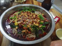 -周良天山牛杂城(天山路总店)