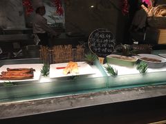 -岷山饭店-芝芝自助餐厅