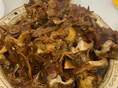 -清真磊磊烧烤老店(饮虎池街34号店)