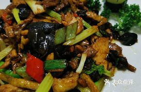Celery Stir-Fried with Chicken