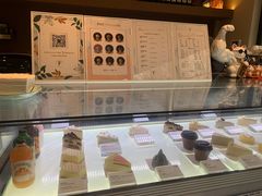 -Fridi Patisserie Cafe