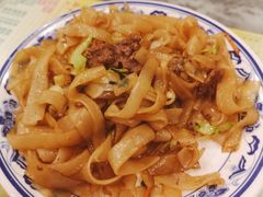 驰名干炒牛河-顺记冰室(宝华路店)