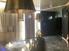 -尚善若水·汤泉·SPA·沐足(东方渔人码头店)