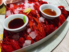 -茸梅路右拐龙虾-农家菜(松江店)