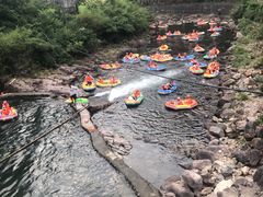 -安吉龙王山峡谷漂流