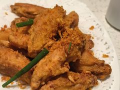 椒盐鸡翅-肥仔文澳门猪骨煲(南京西路店)