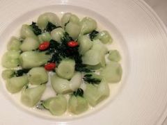 上汤豆白苗-唐阁海景中餐厅·早茶·粤菜•生日聚餐(海口朗廷酒店)