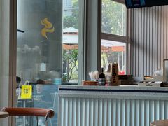 -LAVAZZA拉瓦萨咖啡(中航城君尚购物中心店)