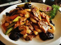 -喜乐餐厅•灯笼虾球首创者•本地小海鲜(二马路店)